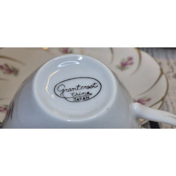 Vintage Set of 2Teacups and 2 Saucers by Grantcrest China - Picture 2 of 5